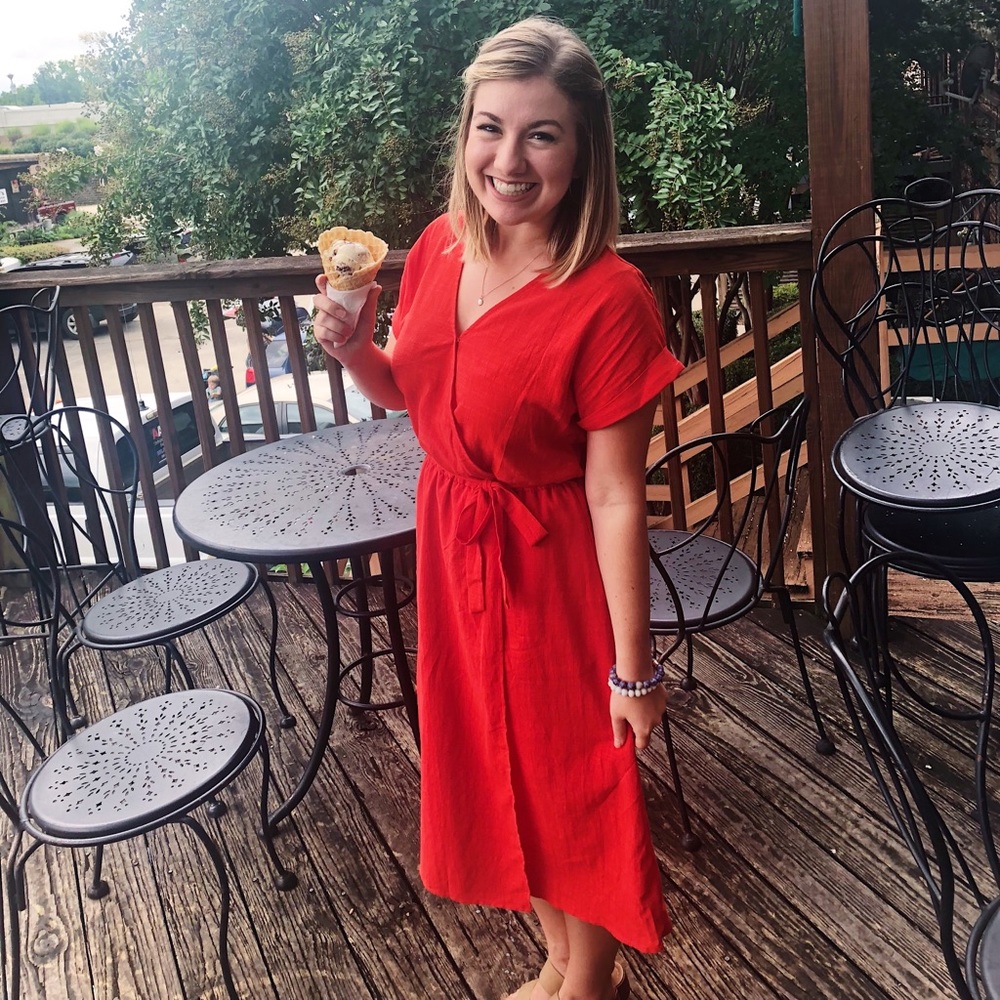 Meet your Posher, Lauren